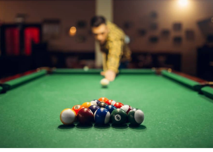 Snooker and Pool Table at Fatman Club